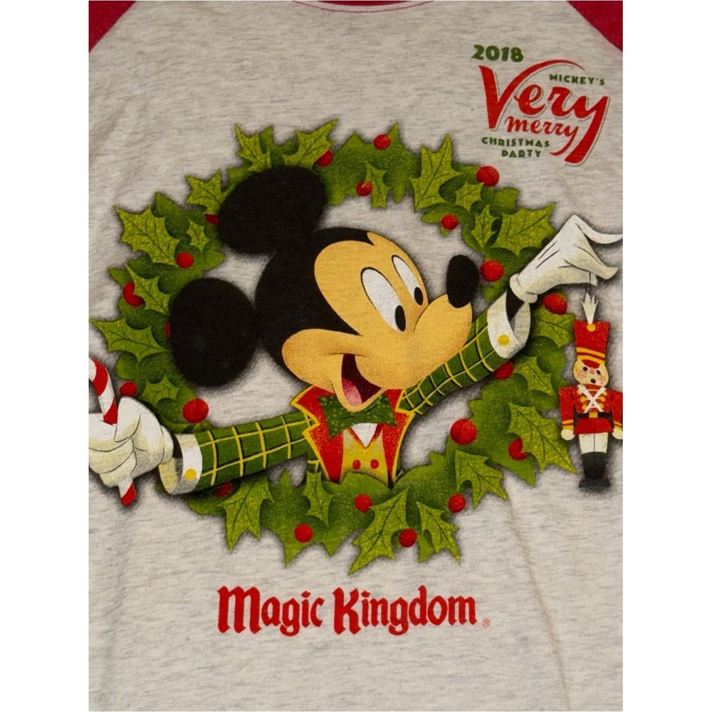 Disney Parks Mickey's Very Merry Christmas Party 2018 Raglan Baseball Tee L - Picture 2 of 5